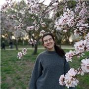 Universitaria en la Universidad Carlos III de Madrid, obtuve un 12'65 en selectividad y una mención honorífica en el bachillerato. 
Demás en historia del arte obtuve un 9'75 en el examen de selectividad y una mención honorífica durante las clases 
Me enc